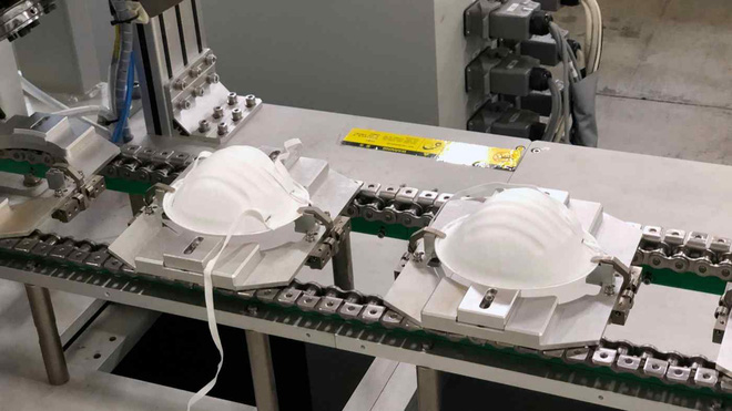  Gục ng&atilde; trước khẩu trang si&ecirc;u rẻ Trung Quốc, h&agrave;ng loạt c&ocirc;ng ty Mỹ viết t&acirc;m thư nhờ ch&iacute;nh quyền mua hộ h&agrave;ng tồn - Ảnh 1.