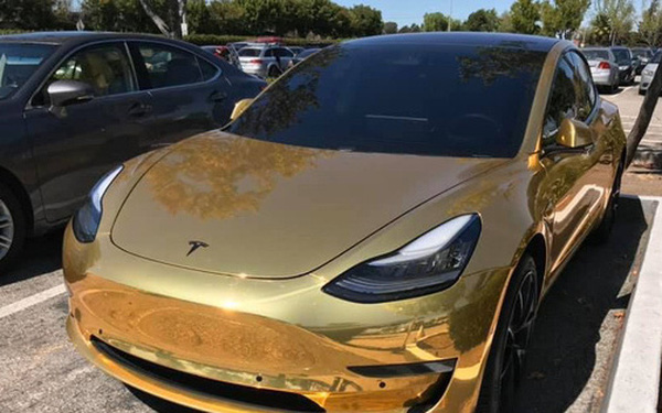  Khi VinFast v&agrave;o Mỹ, Tesla l&atilde;i v&agrave;i tỷ đ&ocirc; nhờ một loại tem phiếu m&agrave; chẳng cần b&aacute;n chiếc xe n&agrave;o - chuyện g&igrave; đang diễn ra?  - Ảnh 1.