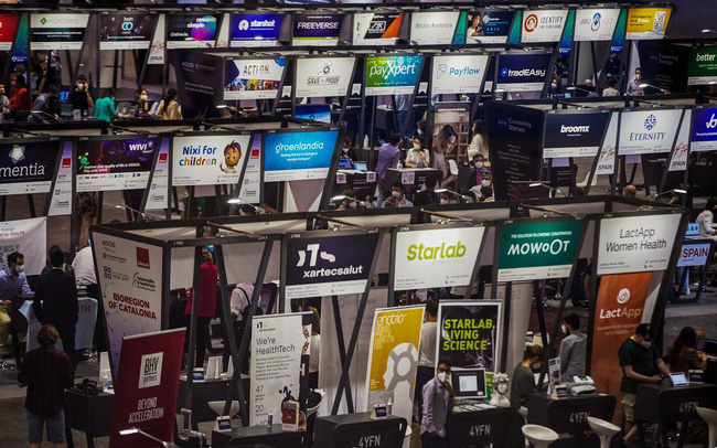  Lần đầu trong lịch sử, ph&oacute;ng vi&ecirc;n to&agrave;n cầu c&oacute; thể tham dự MWC 2021 nhờ 100 robot của người Việt  - Ảnh 1.