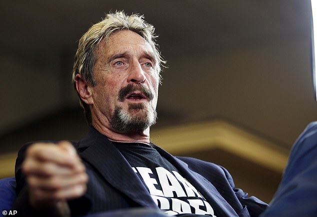 Từng có khối tài sản 100 triệu USD, John McAfee đã cạn túi trước khi ông qua đời trong tù - Ảnh 2. Từng có khối tài sản 100 triệu USD, John McAfee đã cạn túi trước khi ông qua đời trong tù - Ảnh 2.