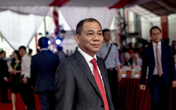 Tỷ phú Phạm Nhật Vượng chiêu mộ loạt nhân sự cấp cao từ Tesla, Toyota đến BMW, quyết nâng tầm VinFast thành hãng xe điện toàn cầu - Ảnh 1. Tỷ phú Phạm Nhật Vượng chiêu mộ loạt nhân sự cấp cao từ Tesla, Toyota đến BMW, quyết nâng tầm VinFast thành hãng xe điện toàn cầu - Ảnh 1.