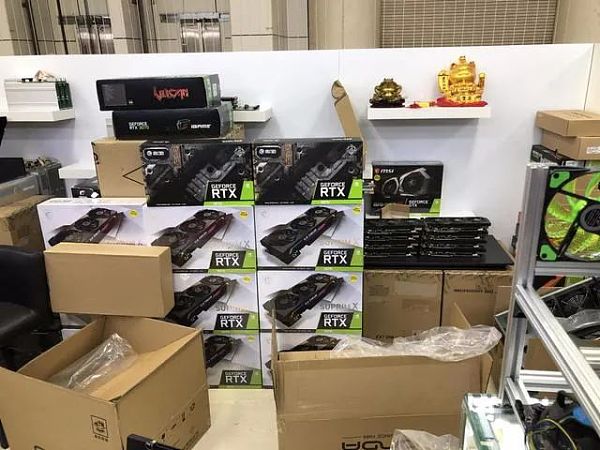 Nước mắt Hoa Cường Bắc: Gi&aacute; card đồ họa tụt s&acirc;u, d&acirc;n bu&ocirc;n rơi từ thi&ecirc;n đường xuống địa ngục - Ảnh 1.