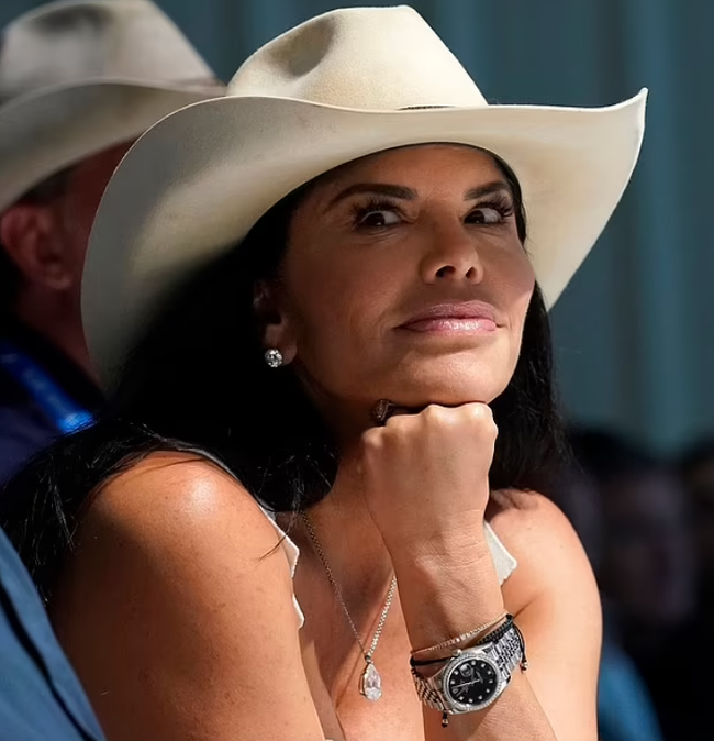 Tỷ ph&uacute; Amazon lần đầu chia sẻ khoảnh khắc &ocirc;ng nhớ nhất khi bay v&agrave;o vũ trụ, kẻ thứ 3 kh&ocirc;ng hề được nhắc đến - Ảnh 6.