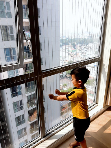 Ở nh&agrave; cao tầng hoặc chung cư th&igrave; phải thực hiện ngay những biện ph&aacute;p n&agrave;y để bảo vệ t&iacute;nh mạng cho cả gia đ&igrave;nh, đặc biệt l&agrave; trẻ nhỏ - Ảnh 17.