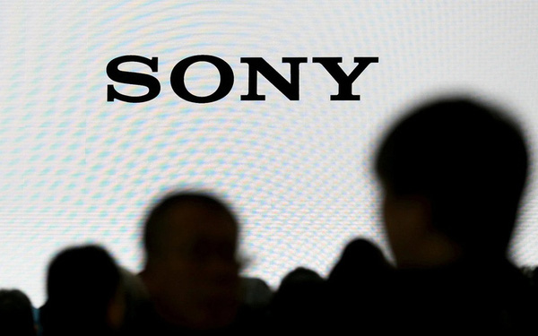 Gần chục năm thua lỗ, Sony vụt hồi sinh nhờ biết trẻ hóa: Bán tất cả những thứ không phải cốt lõi kể cả thương hiệu Vaio, chỉ làm ra những sản phẩm khiến khách hàng phải wow - Ảnh 1. Gần chục năm thua lỗ, Sony vụt hồi sinh nhờ biết trẻ hóa: Bán tất cả những thứ không phải cốt lõi kể cả thương hiệu Vaio, chỉ làm ra những sản phẩm khiến khách hàng phải wow - Ảnh 1.