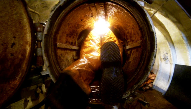 Thủy thủ t&agrave;u ngầm Nga huấn luyện tho&aacute;t hiểm khi t&agrave;u ch&igrave;m như thế n&agrave;o? Đ&acirc;y l&agrave; chia sẻ của b&aacute;c sỹ t&acirc;m l&yacute; trong hải qu&acirc;n Nga. - Ảnh 4.