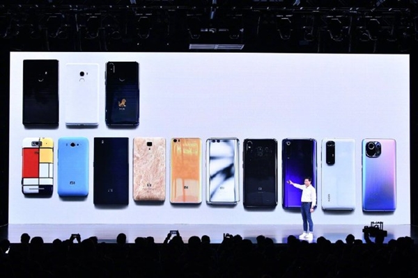 Xiaomi n&oacute;i được l&agrave;m được: Gần 100.000 người mua điện thoại Mi 1 đ&atilde; được ho&agrave;n tiền, d&acirc;n mạng Trung Quốc tung h&ocirc; CEO L&ocirc;i Qu&acirc;n kh&ocirc;ng ngớt - Ảnh 1.