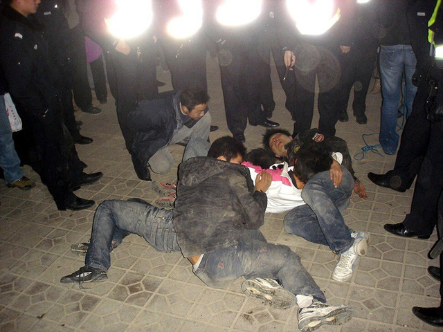 Đằng sau b&ecirc; bối cưỡng hiếp chấn động Alibaba: B&oacute;c trần văn h&oacute;a l&agrave;m việc độc hại, t&igrave;nh dục h&oacute;a phụ nữ của c&aacute;c tập đo&agrave;n c&ocirc;ng nghệ Trung Quốc - Ảnh 6.