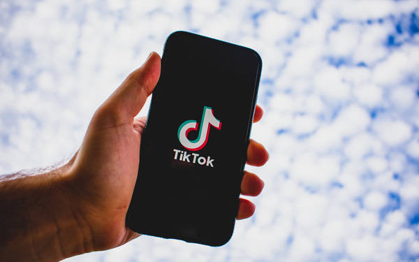 Giải m&atilde; th&agrave;nh c&ocirc;ng của TikTok - thế lực mới nổi đang viết lại luật chơi ng&agrave;nh truyền th&ocirc;ng mạng x&atilde; hội tại Việt Nam? - Ảnh 1.