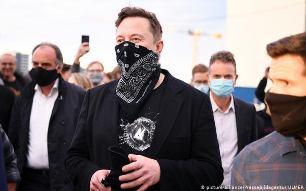 Elon Musk g&acirc;y b&atilde;o mạng x&atilde; hội khi tweet ch&ecirc; Taliban kh&ocirc;ng đeo khẩu trang - Ảnh 1.