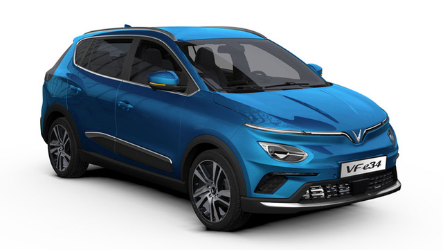  VinFast VF e34 bất ngờ xuất hiện tại ch&acirc;u &Acirc;u: Vẫn giấu k&iacute;n thiết kế, để lộ một chi tiết cho thấy đ&atilde; nhập tịch nước ngo&agrave;i  - Ảnh 5.