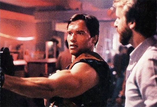 Ảnh hậu trường hiếm của một trong những bộ phim nổi tiếng nhất mọi thời đại: Kẻ Hủy Diệt (1984) - Ảnh 11. Ảnh hậu trường hiếm của một trong những bộ phim nổi tiếng nhất mọi thời đại: Kẻ Hủy Diệt (1984) - Ảnh 11.