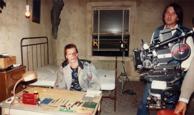 Ảnh hậu trường hiếm của một trong những bộ phim nổi tiếng nhất mọi thời đại: Kẻ Hủy Diệt (1984) - Ảnh 23. Ảnh hậu trường hiếm của một trong những bộ phim nổi tiếng nhất mọi thời đại: Kẻ Hủy Diệt (1984) - Ảnh 23.