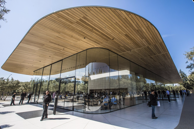  Cận cảnh Apple Park: Văn ph&ograve;ng đẹp nhất thế giới trị gi&aacute; 5 tỷ USD, nơi tổ chức buổi ra mắt iPhone 13 đ&ecirc;m nay! - Ảnh 14.