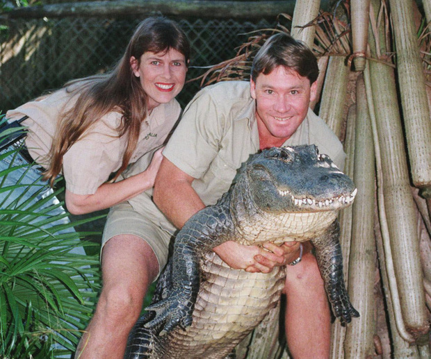 Cái chết nghiệt ngã của thợ săn cá sấu Steve Irwin: Nhà động vật học hàng đầu thế giới và câu chuyện sinh nghề tử nghiệp - Ảnh 3. Cái chết nghiệt ngã của thợ săn cá sấu Steve Irwin: Nhà động vật học hàng đầu thế giới và câu chuyện sinh nghề tử nghiệp - Ảnh 3.