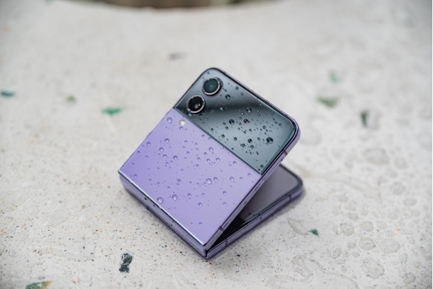 Chẳng phải lo về độ bền, người dùng thoải mái gập mở dưới sự bảo hành từ Samsung Care+ - Ảnh 7. Chẳng phải lo về độ bền, người dùng thoải mái gập mở dưới sự bảo hành từ Samsung Care+ - Ảnh 7.