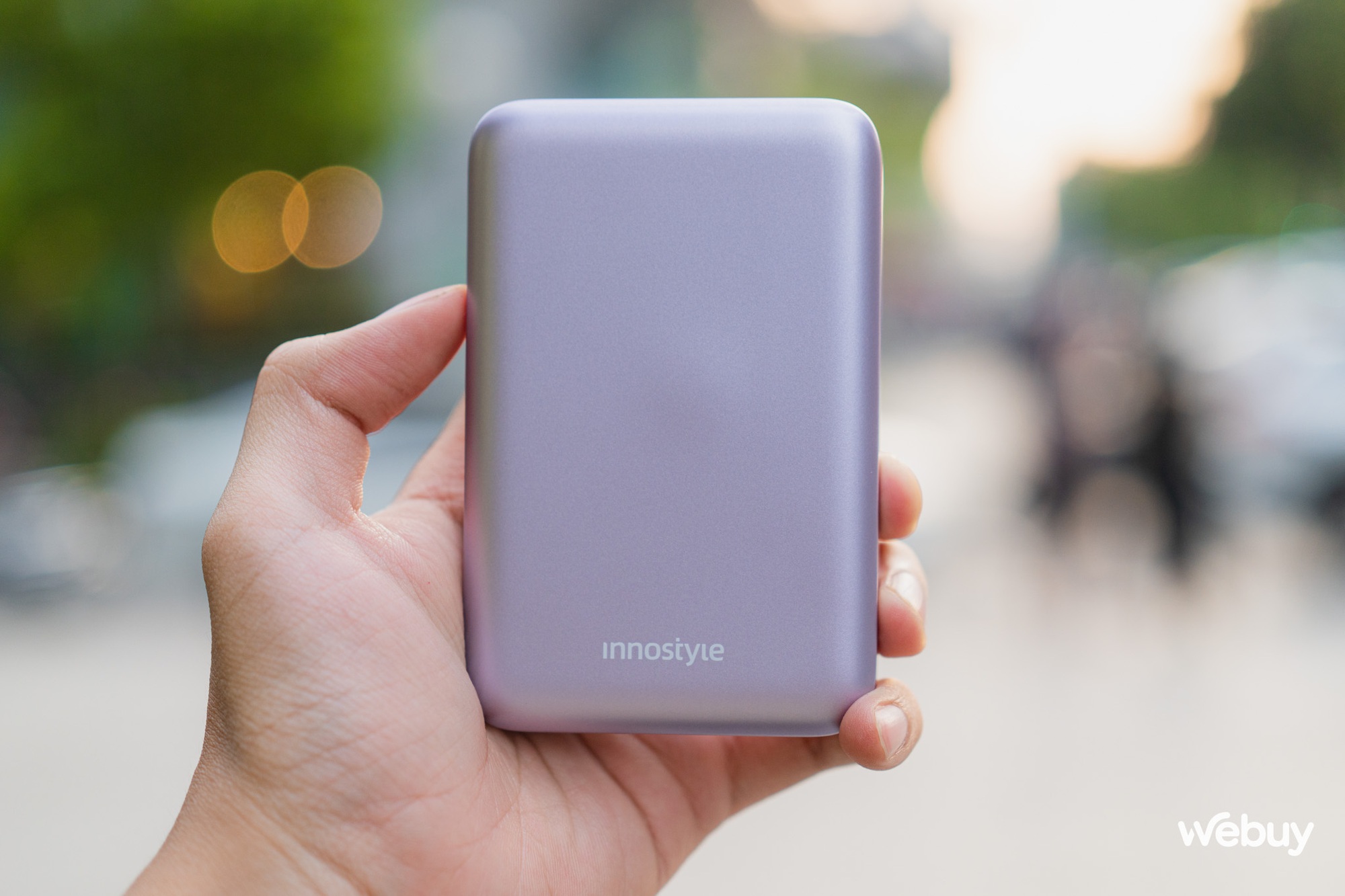 Pin dự phòng MagSafe dung lượng cao cho iPhone - Ảnh 2. Pin dự phòng MagSafe dung lượng cao cho iPhone - Ảnh 2.