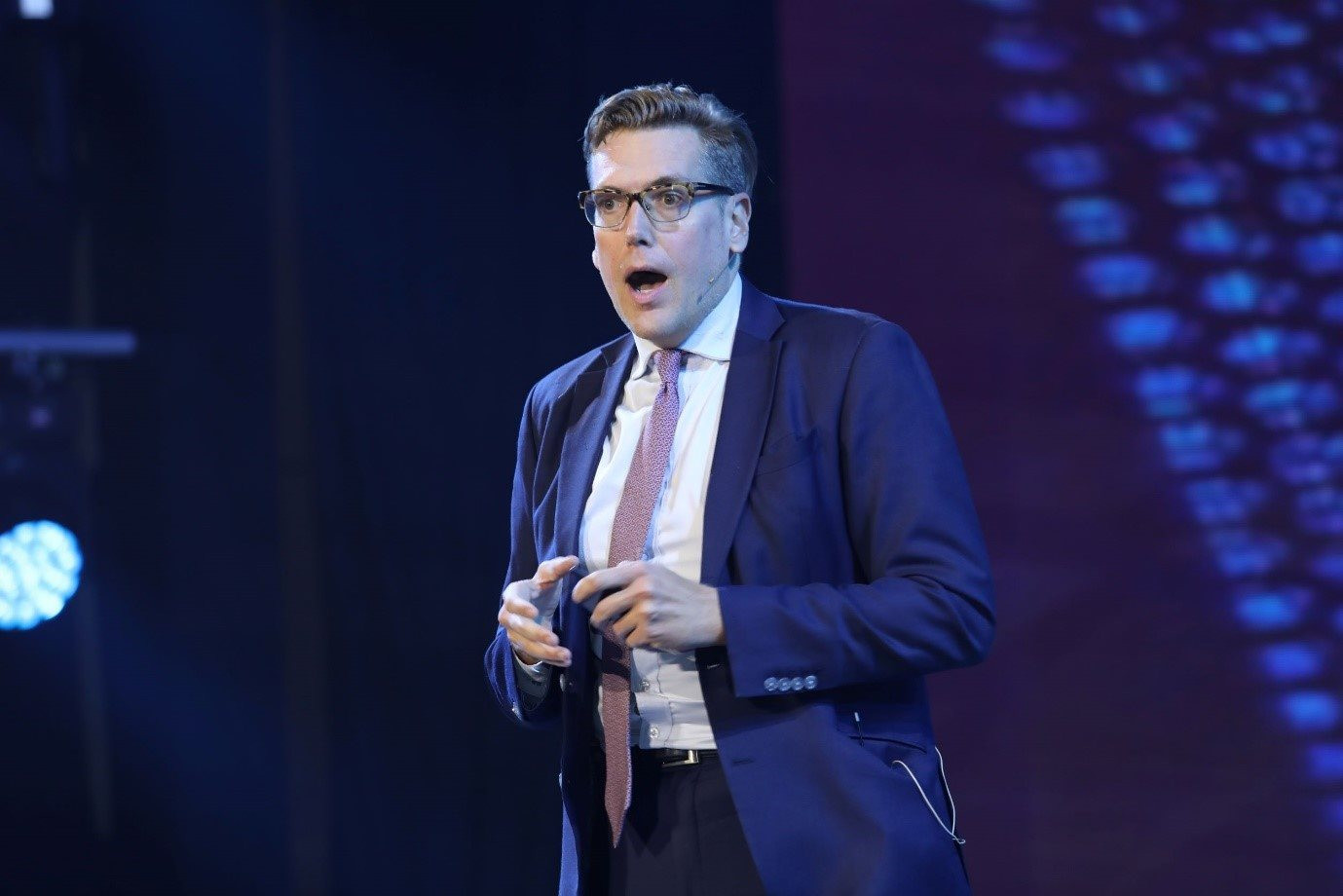 Viettel Cloud cạnh tranh Big Tech bằng ‘vũ khí’ gì? - Ảnh 2. Viettel Cloud cạnh tranh Big Tech bằng ‘vũ khí’ gì? - Ảnh 2.