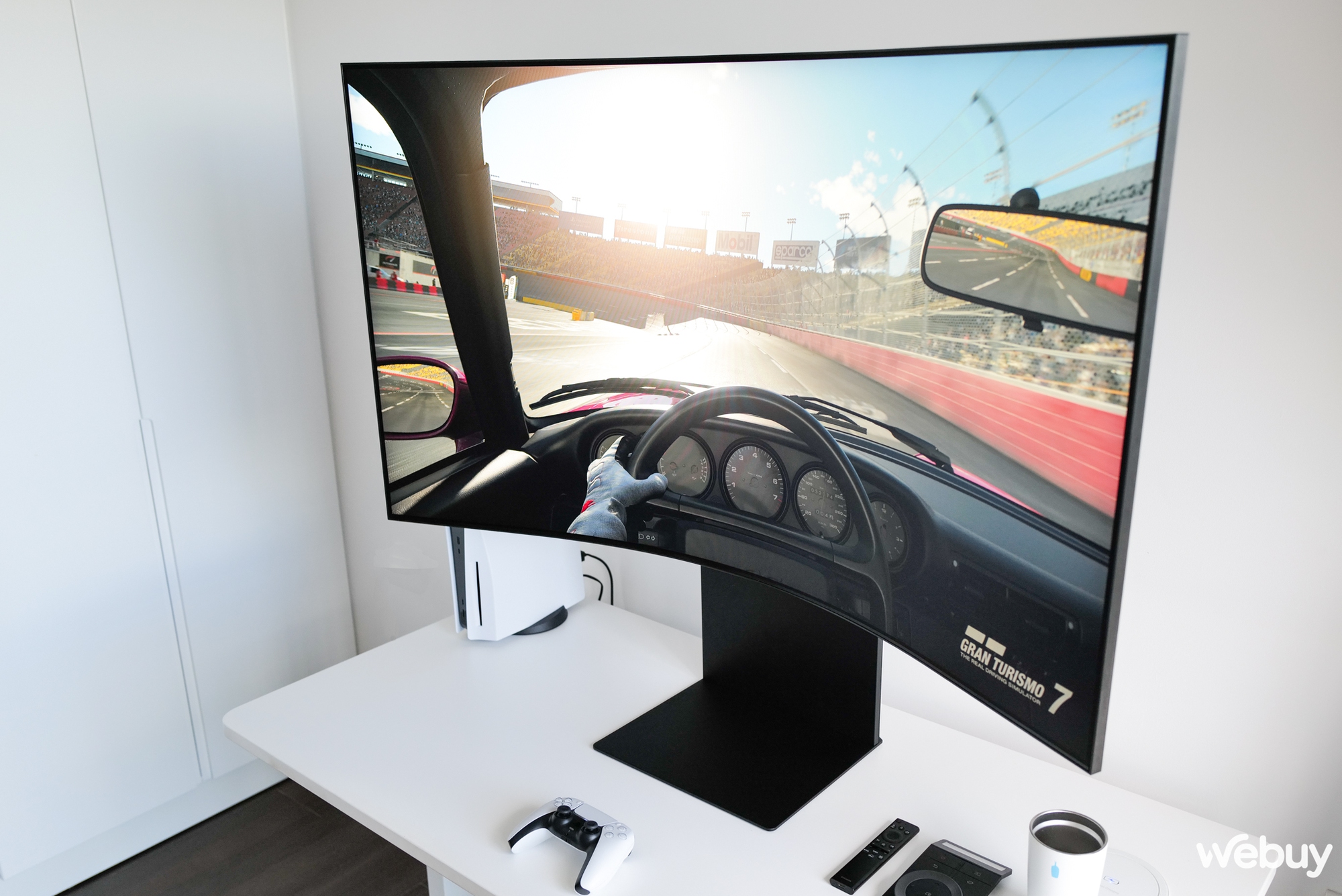 Bỏ gần 80 triệu đồng mua màn hình chơi game cao cấp, bạn có dám không? - Ảnh 4. Bỏ gần 80 triệu đồng mua màn hình chơi game cao cấp, bạn có dám không? - Ảnh 4.