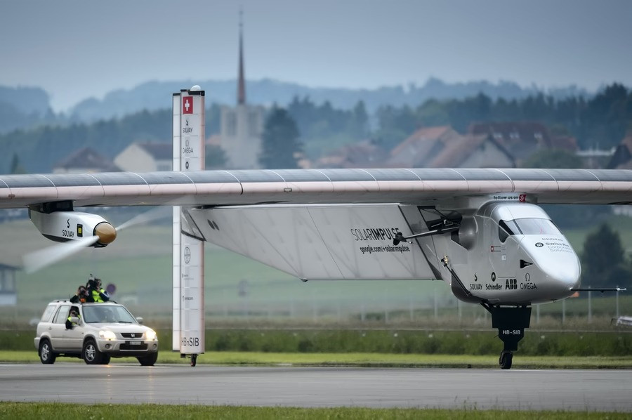 Hành trình của máy bay năng lượng mặt trời vòng quanh thế giới không tốn 1 giọt nhiên liệu - Ảnh 7. Hành trình của máy bay năng lượng mặt trời vòng quanh thế giới không tốn 1 giọt nhiên liệu - Ảnh 7.