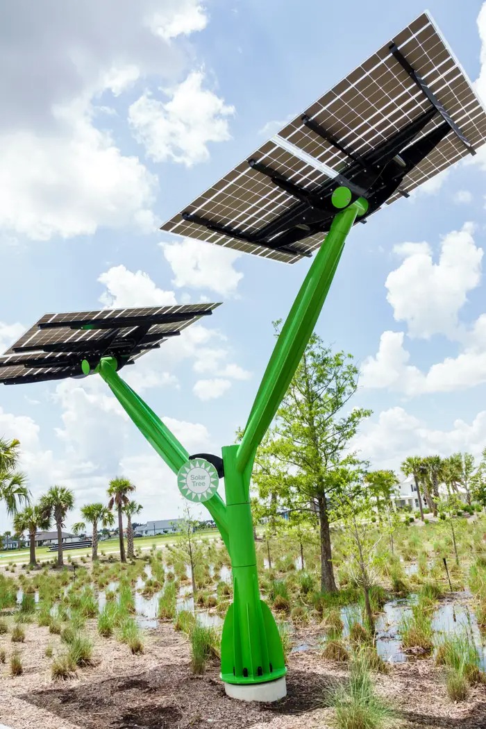 Nhờ năng lượng mặt trời, một thị trấn ở Mỹ gây bất ngờ với hình ảnh ‘luôn sáng đèn giữa con bão’ - Ảnh 3. Nhờ năng lượng mặt trời, một thị trấn ở Mỹ gây bất ngờ với hình ảnh ‘luôn sáng đèn giữa con bão’ - Ảnh 3.