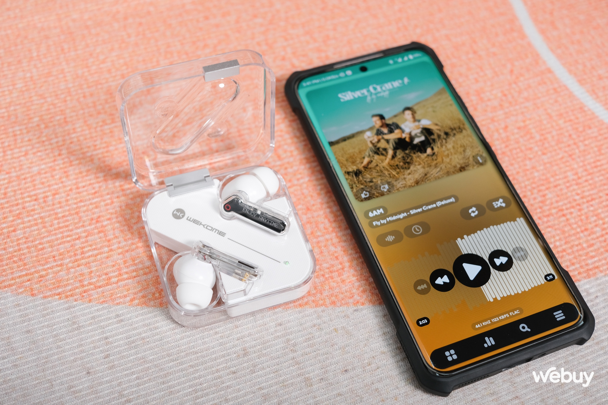 Wekome V51: Tai nghe TWS giá chỉ 350,000 đồng nhưng có thiết kế độc đáo - Ảnh 13. Wekome V51: Tai nghe TWS giá chỉ 350,000 đồng nhưng có thiết kế độc đáo - Ảnh 13.