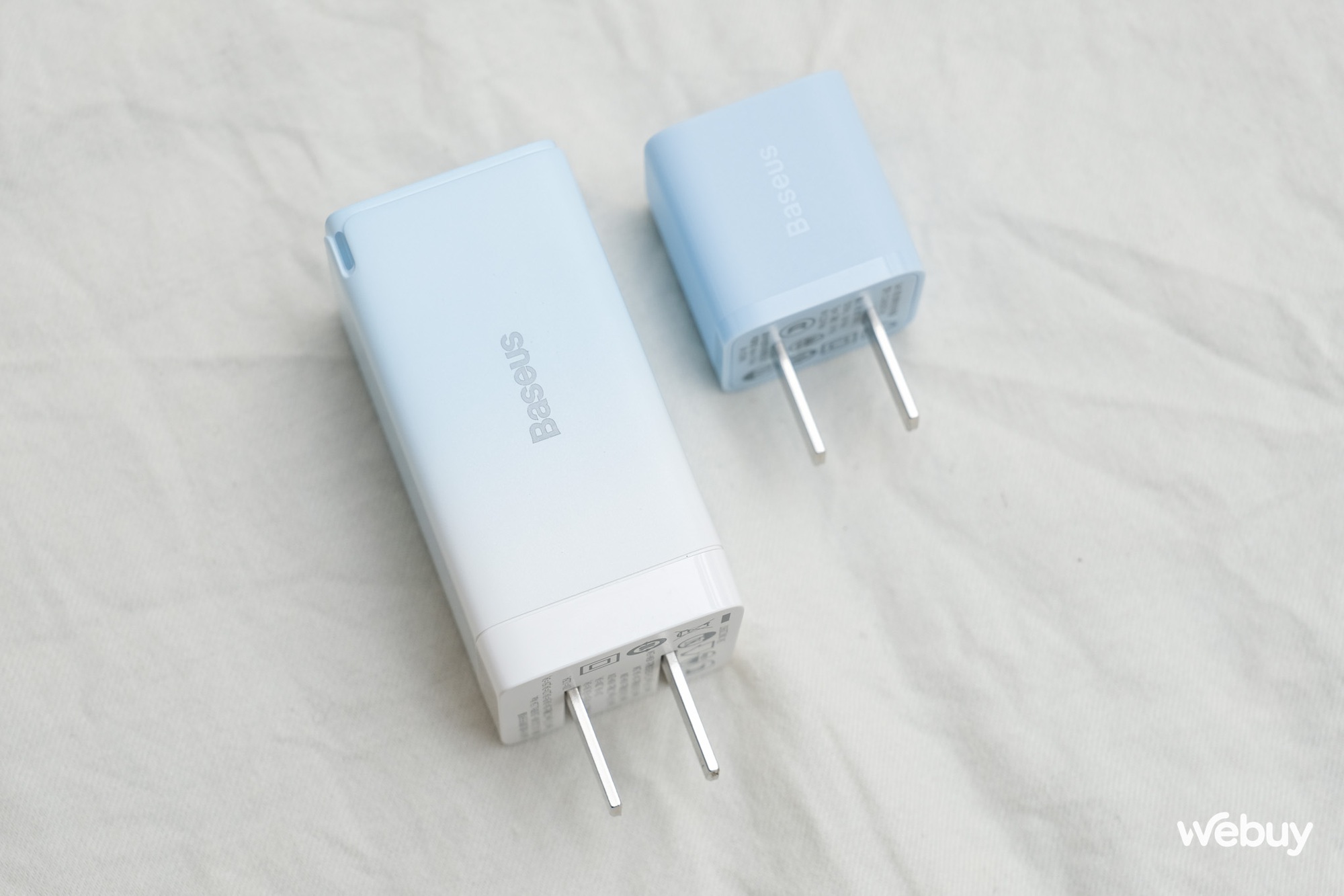 Sạc nhanh Baseus thế hệ mới dành cho iPhone: Thiết kế nhỏ gọn, nhiều màu sắc, giá chỉ 177,000 đồng - Ảnh 6. Sạc nhanh Baseus thế hệ mới dành cho iPhone: Thiết kế nhỏ gọn, nhiều màu sắc, giá chỉ 177,000 đồng - Ảnh 6.