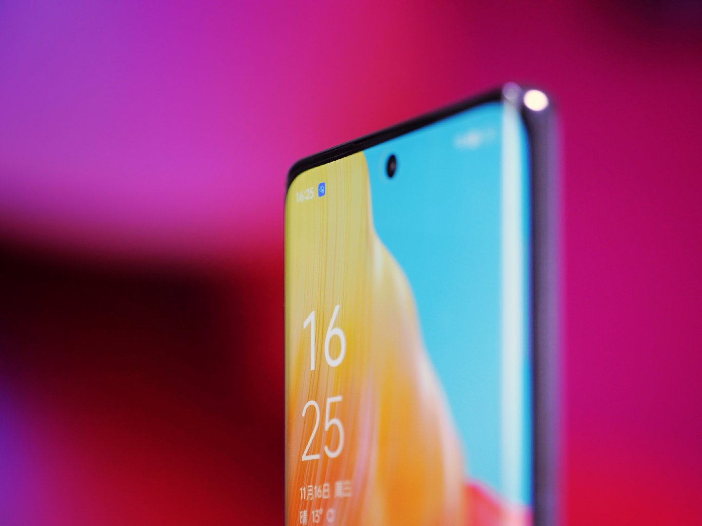 OPPO ra mắt smartphone tầm trung có màn hình cong, camera 108MP, sạc 67W, giá chỉ hơn 6 triệu - Ảnh 5. OPPO ra mắt smartphone tầm trung có màn hình cong, camera 108MP, sạc 67W, giá chỉ hơn 6 triệu - Ảnh 5.