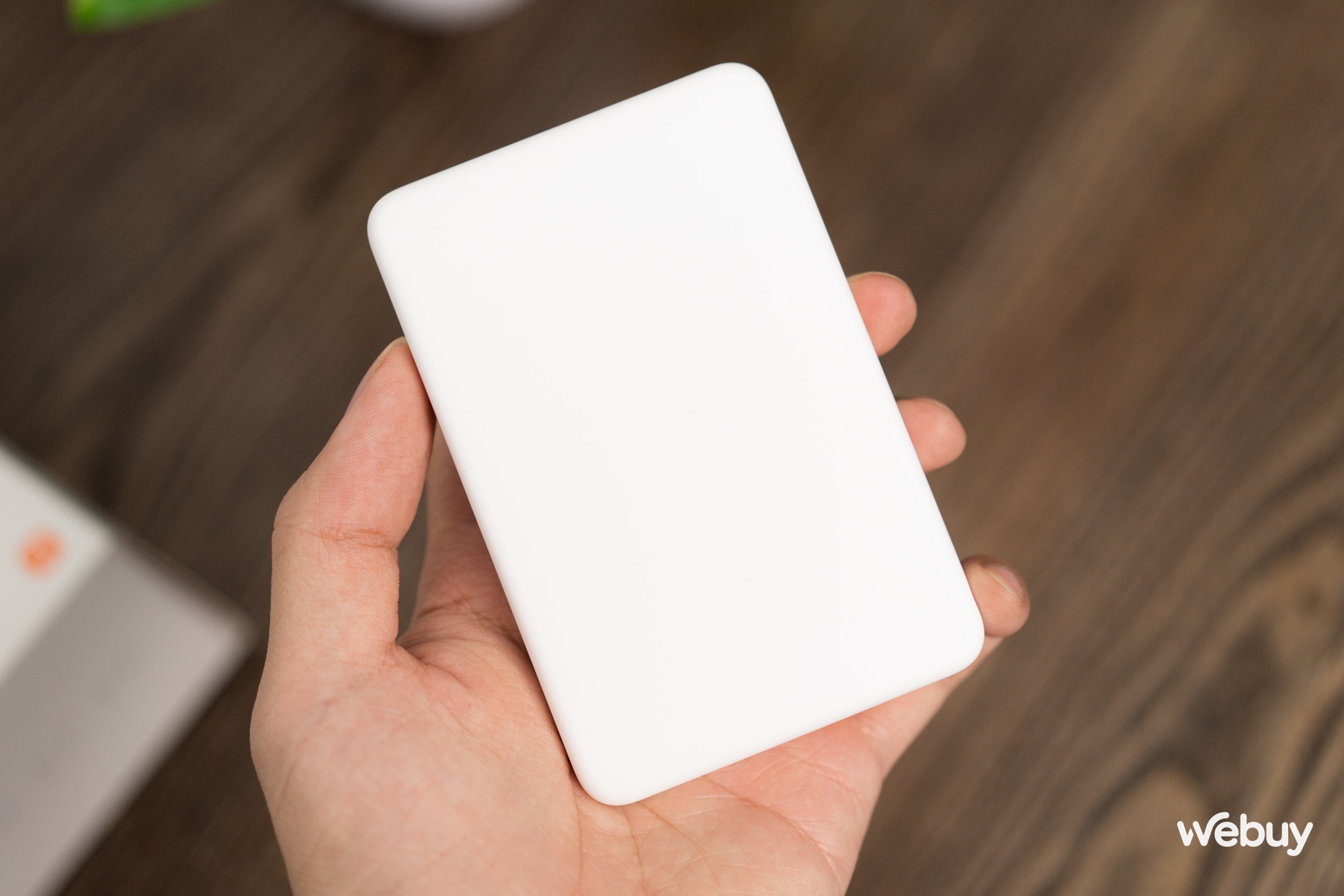 Pin dự phòng MagSafe Xiaomi cho iPhone: Thiết kế gọn nhẹ, dung lượng 5000mAh, giá chưa tới 700,000 đồng - Ảnh 4. Pin dự phòng MagSafe Xiaomi cho iPhone: Thiết kế gọn nhẹ, dung lượng 5000mAh, giá chưa tới 700,000 đồng - Ảnh 4.