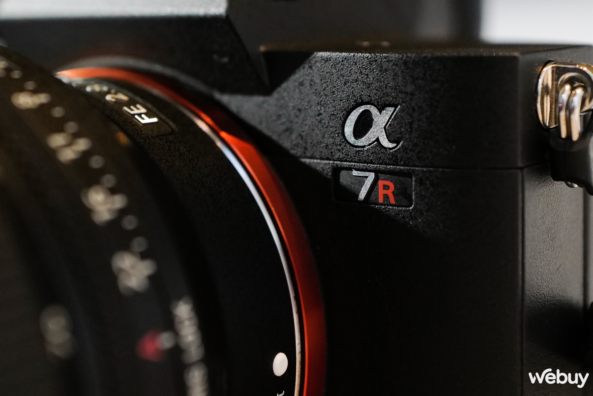 Sony ra mắt máy ảnh Alpha 7R V tại Việt Nam, giá 92.9 triệu đồng - Ảnh 5. Sony ra mắt máy ảnh Alpha 7R V tại Việt Nam, giá 92.9 triệu đồng - Ảnh 5.