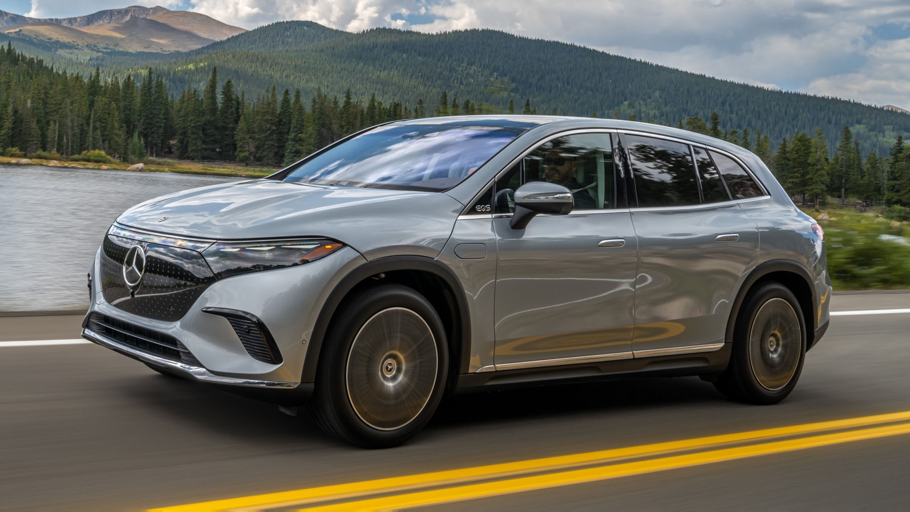 Loạt ô tô điện ở đủ các phân khúc sắp ra mắt tại Việt Nam - Ảnh 1. Loạt ô tô điện ở đủ các phân khúc sắp ra mắt tại Việt Nam - Ảnh 1.