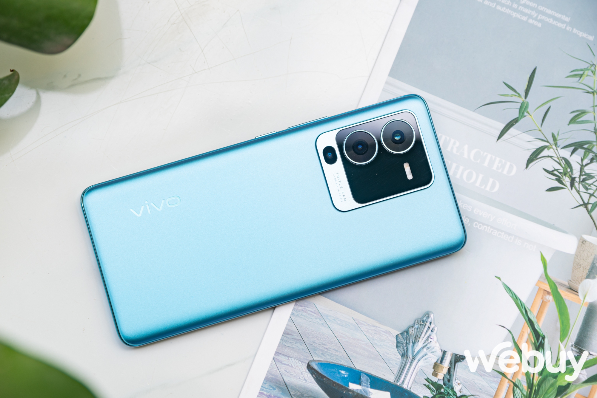 Cận cảnh vivo V25 Pro chính thức tại Việt Nam: Thiết kế cao cấp, tập trung trải nghiệm nhiếp ảnh, giá xấp xỉ 14 triệu đồng - Ảnh 1. Cận cảnh vivo V25 Pro chính thức tại Việt Nam: Thiết kế cao cấp, tập trung trải nghiệm nhiếp ảnh, giá xấp xỉ 14 triệu đồng - Ảnh 1.