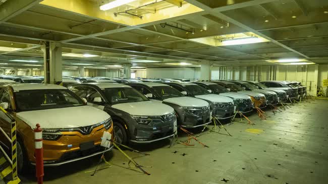 Cập nhật hành trình tàu chở lô VinFast VF 8: Vận tốc 27 km/h, đang trên đường tới Hồng Kông - Ảnh 3. Cập nhật hành trình tàu chở lô VinFast VF 8: Vận tốc 27 km/h, đang trên đường tới Hồng Kông - Ảnh 3.