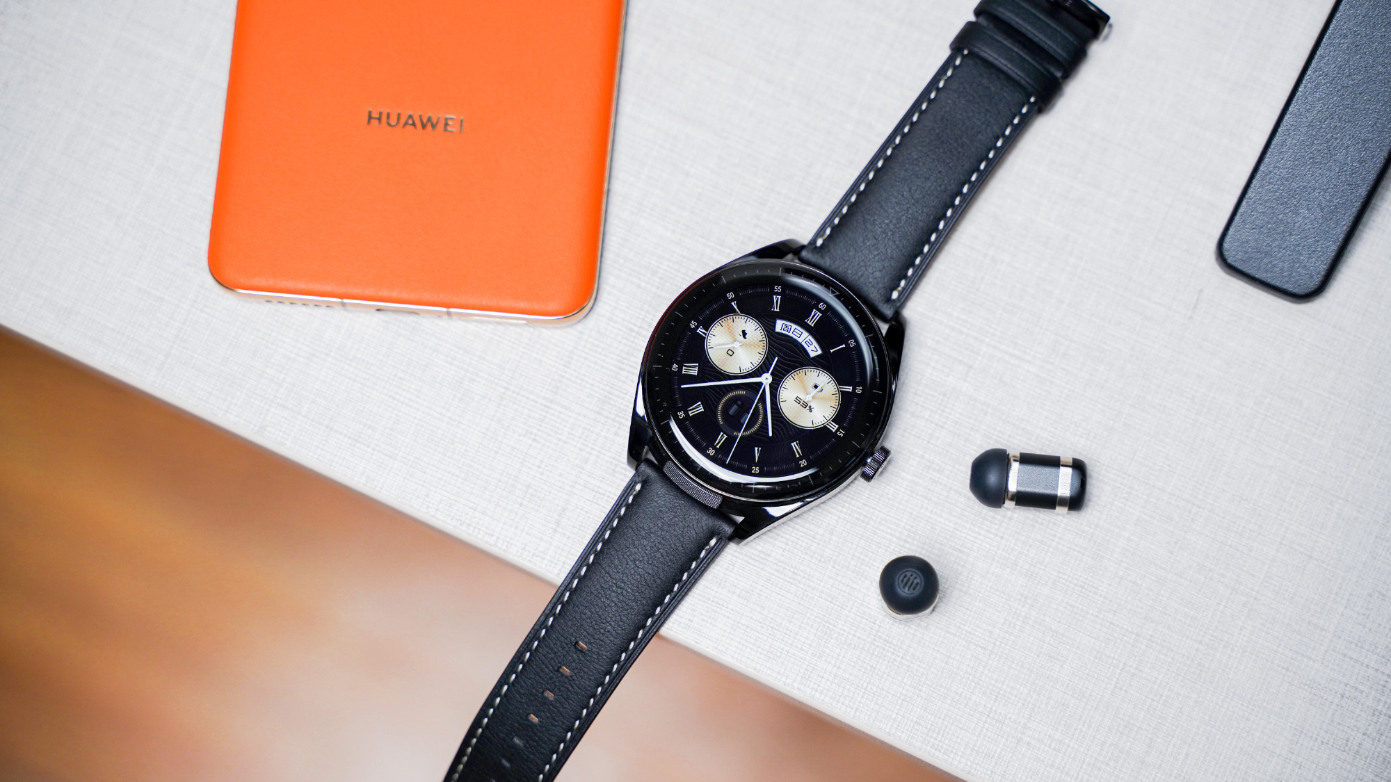 Huawei ra mắt smartwatch kiêm tai nghe không dây, giá 10,1 triệu đồng - Ảnh 1. Huawei ra mắt smartwatch kiêm tai nghe không dây, giá 10,1 triệu đồng - Ảnh 1.