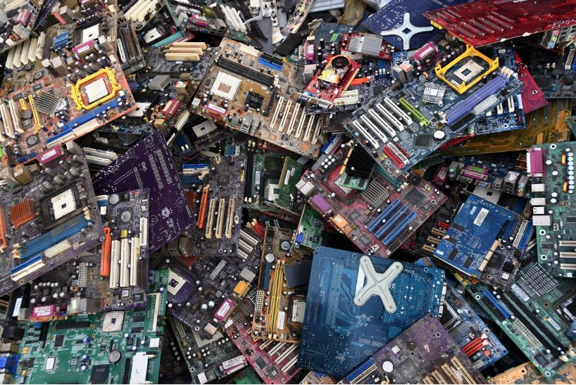 Trung Quốc rộ cơn sốt 'khai thác vàng tại nhà': Biến rác thành kim loại quý dễ 'như ăn kẹo', dụng cụ 'luyện vàng' được bán nhan nhản - Ảnh 2. Trung Quốc rộ cơn sốt 'khai thác vàng tại nhà': Biến rác thành kim loại quý dễ 'như ăn kẹo', dụng cụ 'luyện vàng' được bán nhan nhản - Ảnh 2.