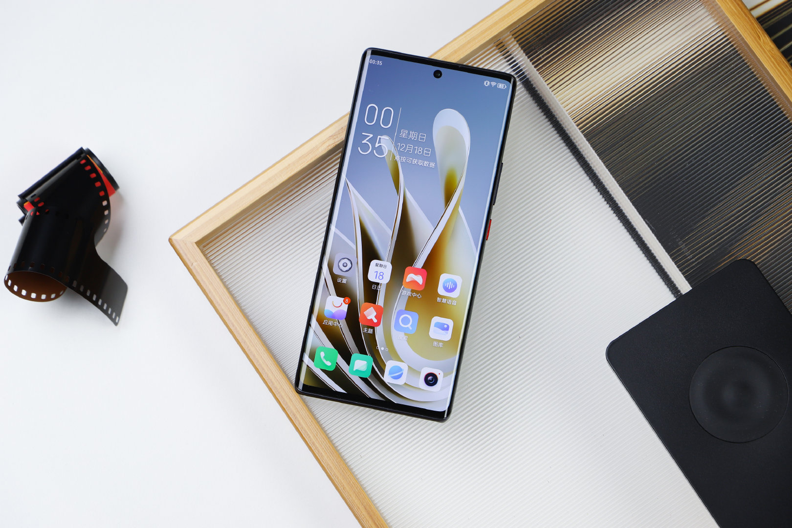 Smartphone này trang bị chip Snapdragon 8 Gen 2 nhưng có giá chỉ hơn 10 triệu đồng - Ảnh 3. Smartphone này trang bị chip Snapdragon 8 Gen 2 nhưng có giá chỉ hơn 10 triệu đồng - Ảnh 3.