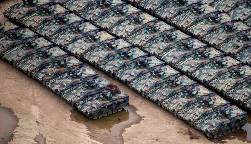 3 nghĩa địa xe tăng lớn nhất thế giới: Nơi yên nghỉ của hàng trăm, hàng nghìn ‘con quái vật bằng sắt’, từ chiến binh hóa thành đống sắt vụn - Ảnh 9. 3 nghĩa địa xe tăng lớn nhất thế giới: Nơi yên nghỉ của hàng trăm, hàng nghìn ‘con quái vật bằng sắt’, từ chiến binh hóa thành đống sắt vụn - Ảnh 9.