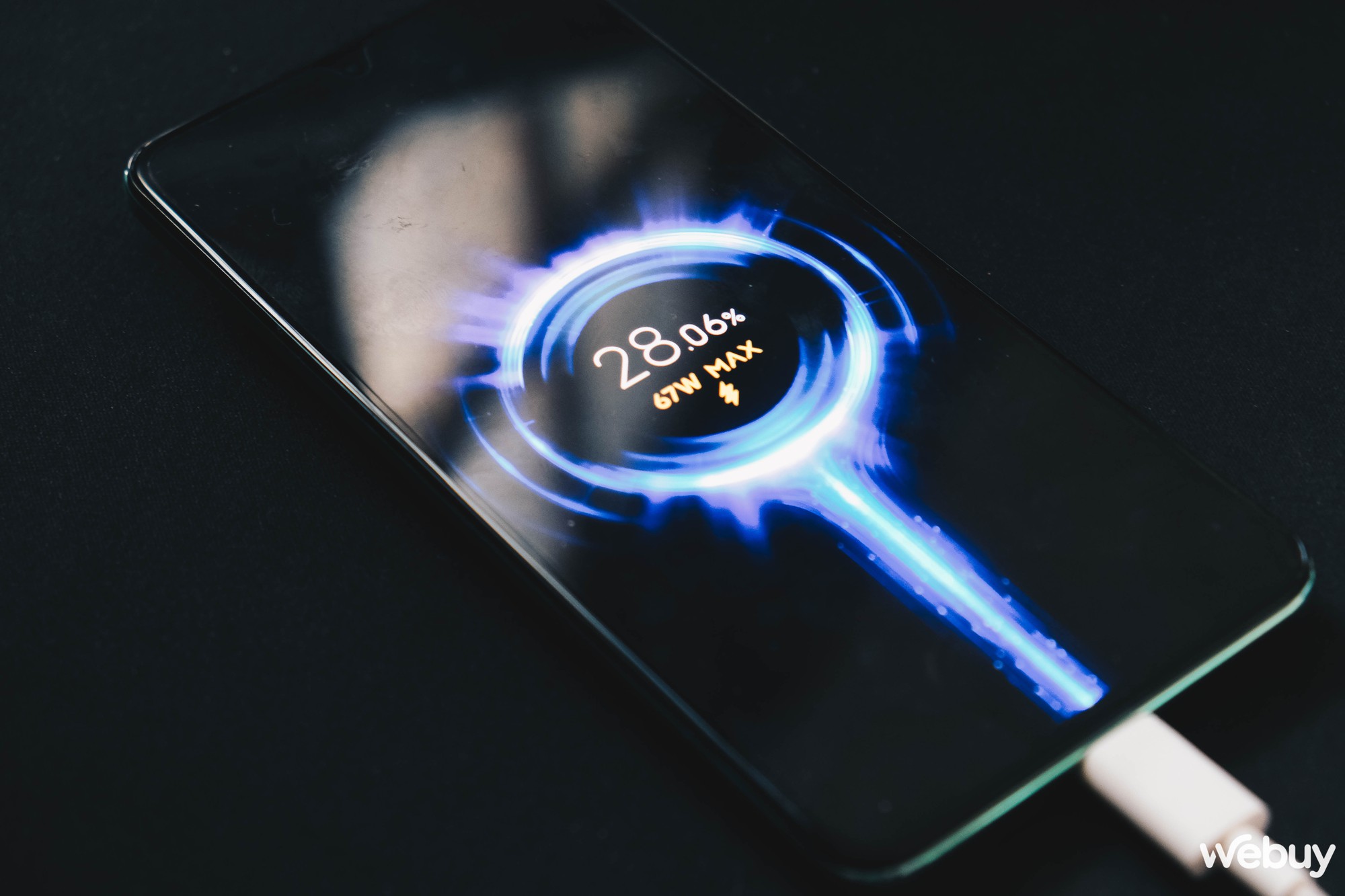 Smartphone này giá chỉ 7 triệu đồng, nhưng có màn hình sắc nét hơn cả siêu phẩm Samsung - Ảnh 11. Smartphone này giá chỉ 7 triệu đồng, nhưng có màn hình sắc nét hơn cả siêu phẩm Samsung - Ảnh 11.