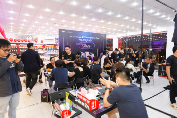 Apple chính hãng giảm mạnh đến 41% mùa mua sắm cuối năm tại FPT Shop - Ảnh 1. Apple chính hãng giảm mạnh đến 41% mùa mua sắm cuối năm tại FPT Shop - Ảnh 1.