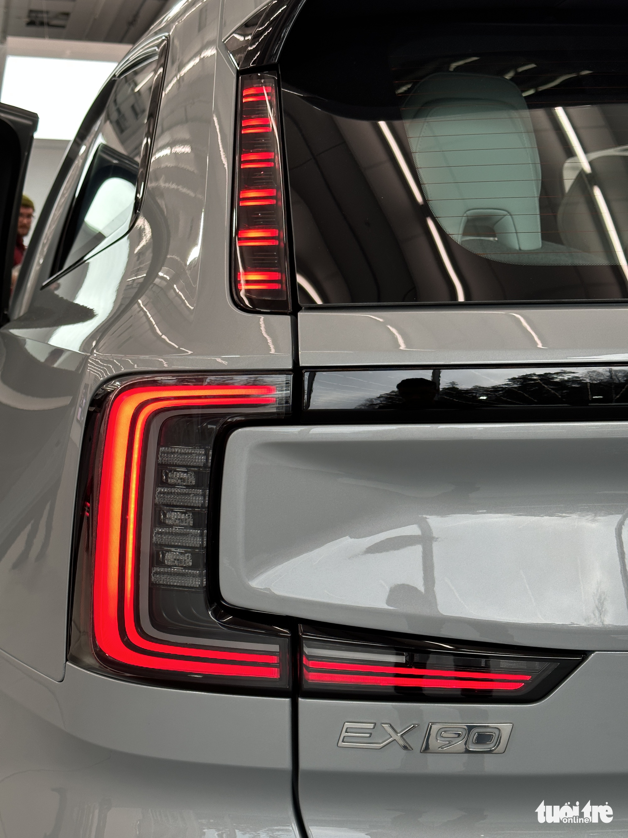 Khám phá Volvo EX90 ngoài đời thực trước khi về Việt Nam: Đỉnh cao của sự tối giản - Ảnh 9. Khám phá Volvo EX90 ngoài đời thực trước khi về Việt Nam: Đỉnh cao của sự tối giản - Ảnh 9.