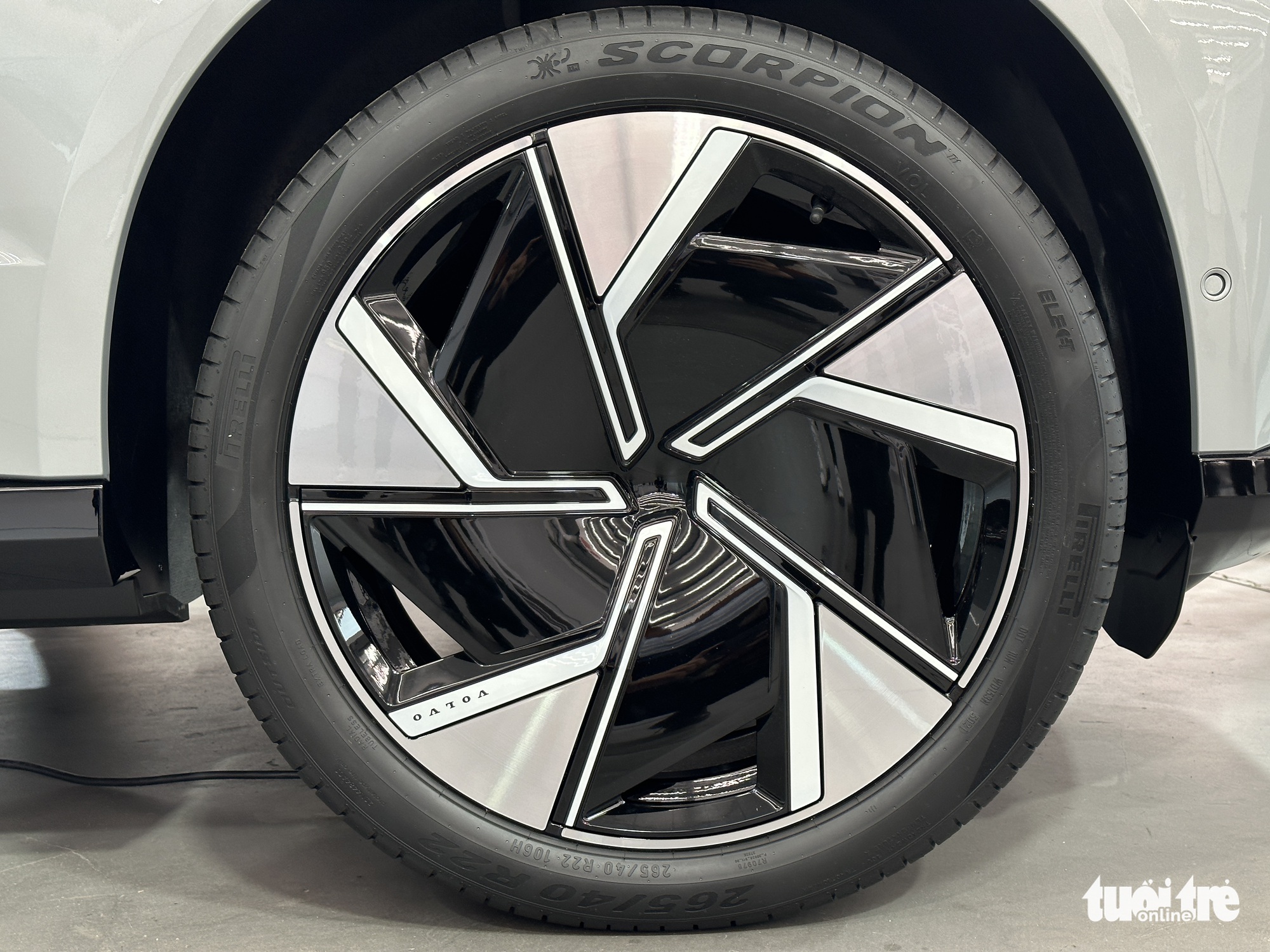 Khám phá Volvo EX90 ngoài đời thực trước khi về Việt Nam: Đỉnh cao của sự tối giản - Ảnh 11. Khám phá Volvo EX90 ngoài đời thực trước khi về Việt Nam: Đỉnh cao của sự tối giản - Ảnh 11.