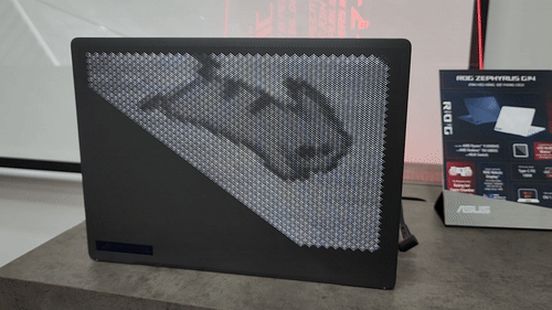 Cận cảnh ASUS Zephyrus G14 2022: N&acirc;ng cấp từ trong ra ngo&agrave;i, mạnh mẽ v&agrave; "wibu" hơn, gi&aacute; từ 51 triệu đồng - Ảnh 4.