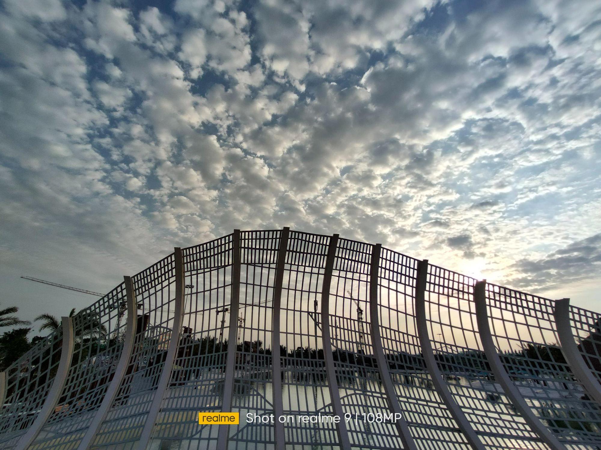 Realme 9 tập trung toàn lực cho camera, hứa hẹn bùng nổ trong phân khúc tầm trung - Ảnh 3. Realme 9 tập trung toàn lực cho camera, hứa hẹn bùng nổ trong phân khúc tầm trung - Ảnh 3.