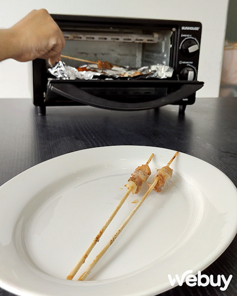 D&ugrave;ng thử hộp cắt thịt xi&ecirc;n nướng tại nh&agrave;: Nh&igrave;n th&igrave; hay đ&oacute; nhưng d&ugrave;ng th&igrave; đ&uacute;ng l&agrave; "b&oacute; tay" - Ảnh 10.