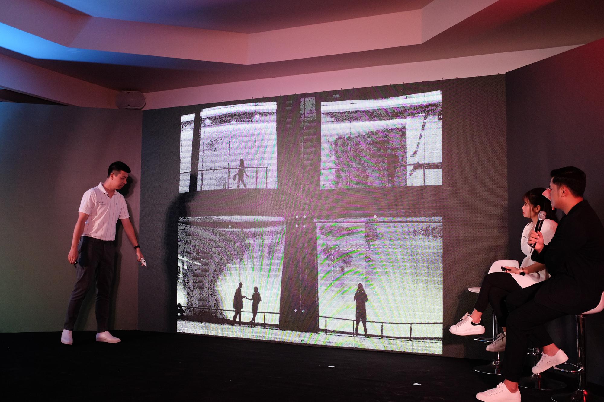 “Sống đậm chất đêm” cùng SamFan Party 2022: Sự kiện giao lưu công nghệ vừa được tổ chức tại Hà Nội - Ảnh 4. “Sống đậm chất đêm” cùng SamFan Party 2022: Sự kiện giao lưu công nghệ vừa được tổ chức tại Hà Nội - Ảnh 4.