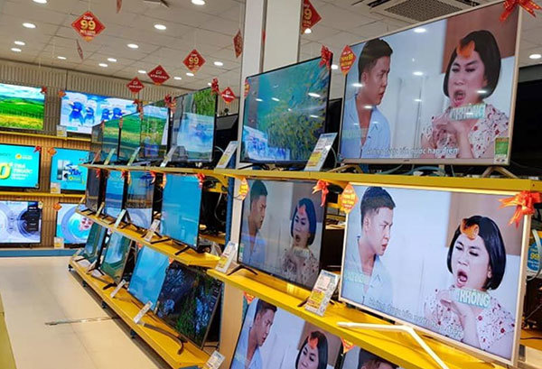 Có nên mua hàng điện máy xả kho giá rẻ? - Ảnh 1. Có nên mua hàng điện máy xả kho giá rẻ? - Ảnh 1.