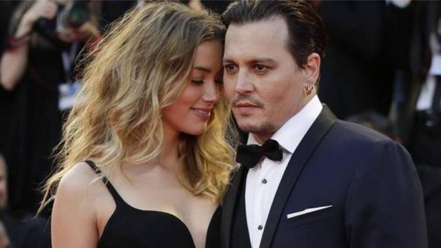 Thăng trầm tuổi U60 của Johnny Depp: Từ gã cướp biển ngạo nghễ của Hollywood đến nạn nhân của bạo lực gia đình, nhan sắc và sự nghiệp tụt dốc không phanh - Ảnh 6. Thăng trầm tuổi U60 của Johnny Depp: Từ gã cướp biển ngạo nghễ của Hollywood đến nạn nhân của bạo lực gia đình, nhan sắc và sự nghiệp tụt dốc không phanh - Ảnh 6.