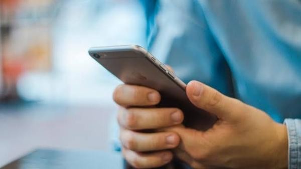 Công ty nhỡ tay gửi nhầm 330 tháng lương, nhân viên lập tức biến mất trong một nốt nhạc - Ảnh 2. Công ty nhỡ tay gửi nhầm 330 tháng lương, nhân viên lập tức biến mất trong một nốt nhạc - Ảnh 2.