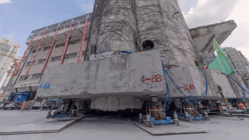 Tại sao Trung Quốc được mệnh danh là "thần đèn" trong việc di chuyển các tòa nhà hàng nghìn tấn? - Ảnh 2. Tại sao Trung Quốc được mệnh danh là "thần đèn" trong việc di chuyển các tòa nhà hàng nghìn tấn? - Ảnh 2.