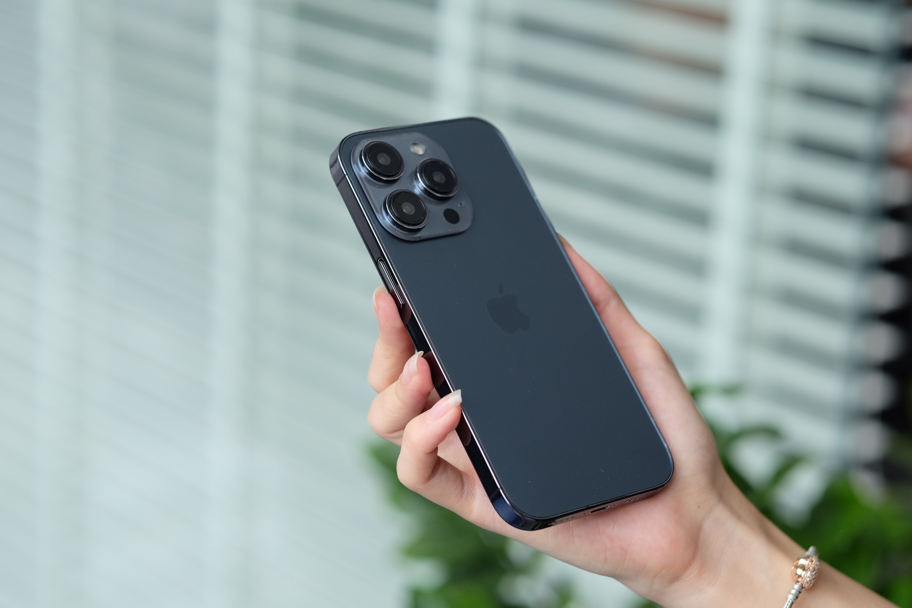 Bản mẫu của iPhone 14 xuất hiện tại Việt Nam - Ảnh 8. Bản mẫu của iPhone 14 xuất hiện tại Việt Nam - Ảnh 8.